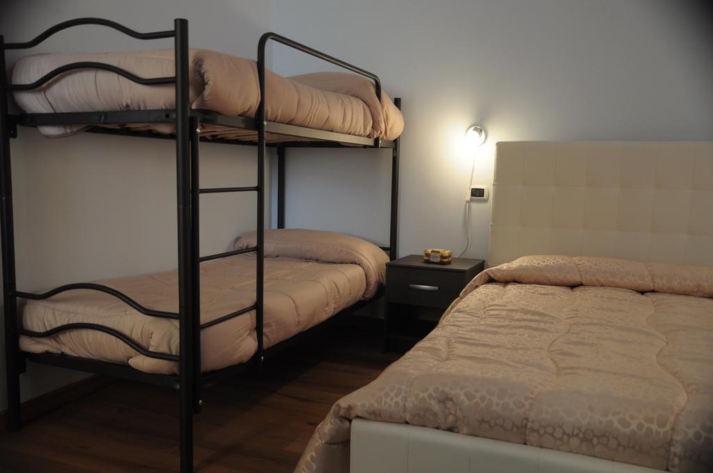 Hotel Oasi Puntese Tremestieri Etneo Esterno foto