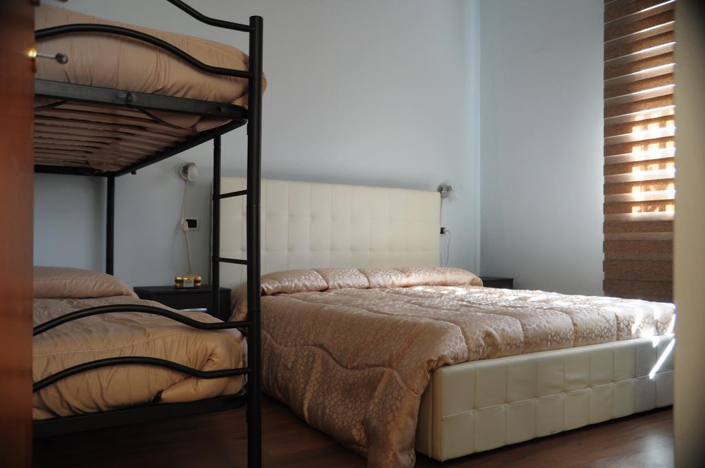 Hotel Oasi Puntese Tremestieri Etneo Esterno foto